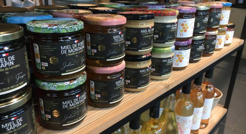 Miels, propolis et hydromels : les trésors de la ruche pour un hiver en pleine forme !